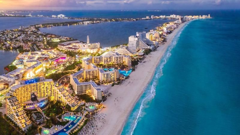 Frontier Airlines Cancun Office in Mexico