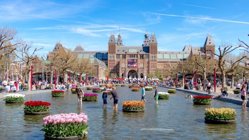Air Arabia Ticket Office in Amsterdam