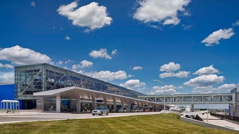 Air France DTW Terminal – Detroit Metropolitan Wayne County Airport