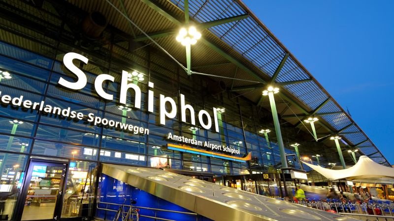 Delta Airlines AMS Terminal – Amsterdam Airport Schiphol