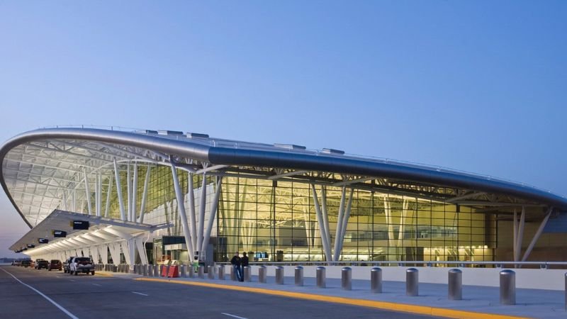 Delta Airlines IND Terminal – Indianapolis International Airport