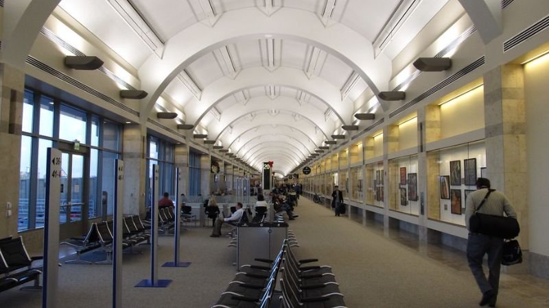 Delta Airlines SNA Terminal – John Wayne Airport