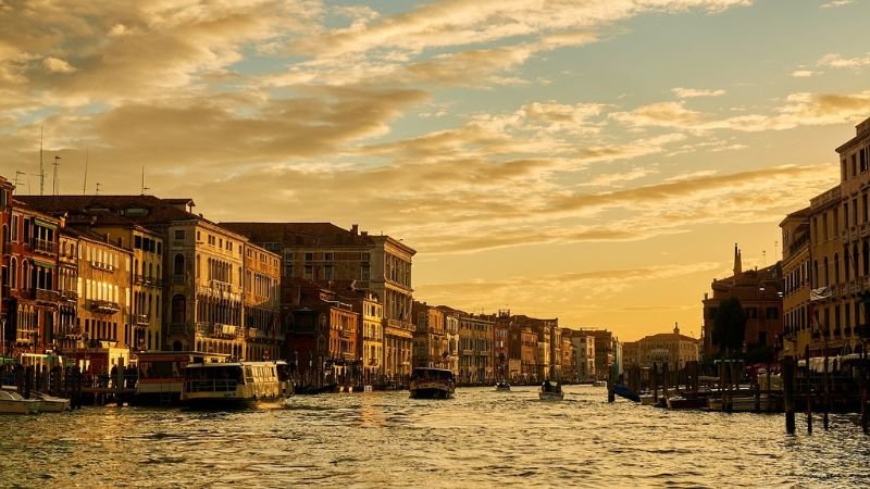 EasyJet Brindisi Office in Italy