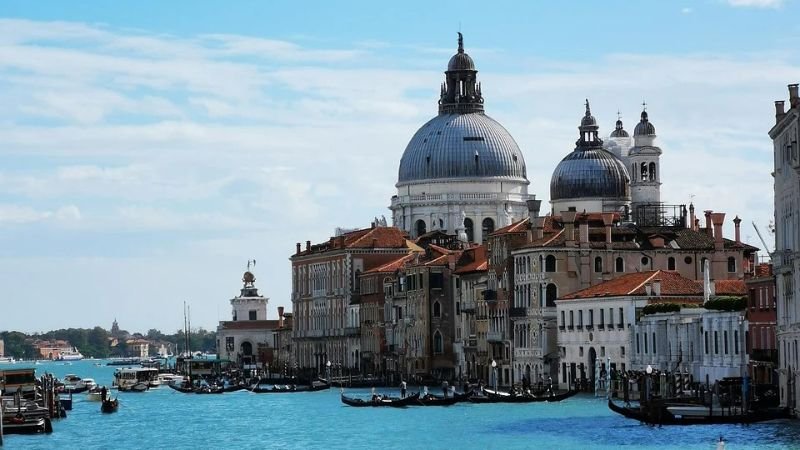 EasyJet Venice Office in Italy