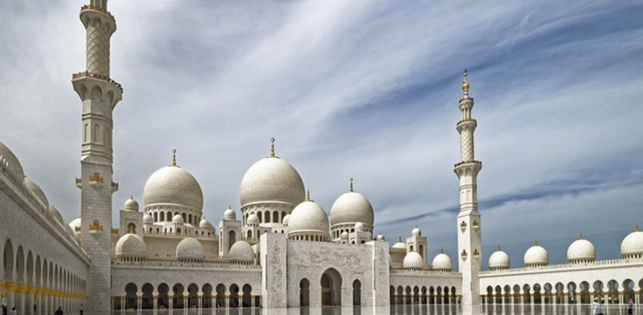 Emirates Airlines Abu Dhabi Office in UAE