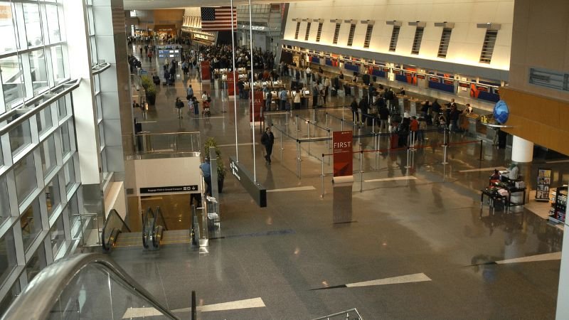 Emirates Airlines BOS Terminal – Boston Logan International Airport