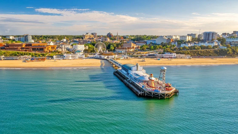 Emirates Airlines Bournemouth Reservation Office in UK