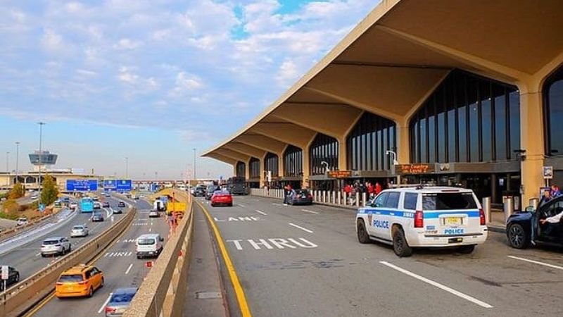 Emirates Airlines EWR Terminal – Newark Liberty International Airport