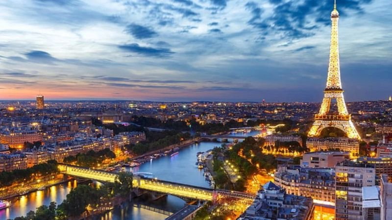 Emirates Airlines Paris Office in France