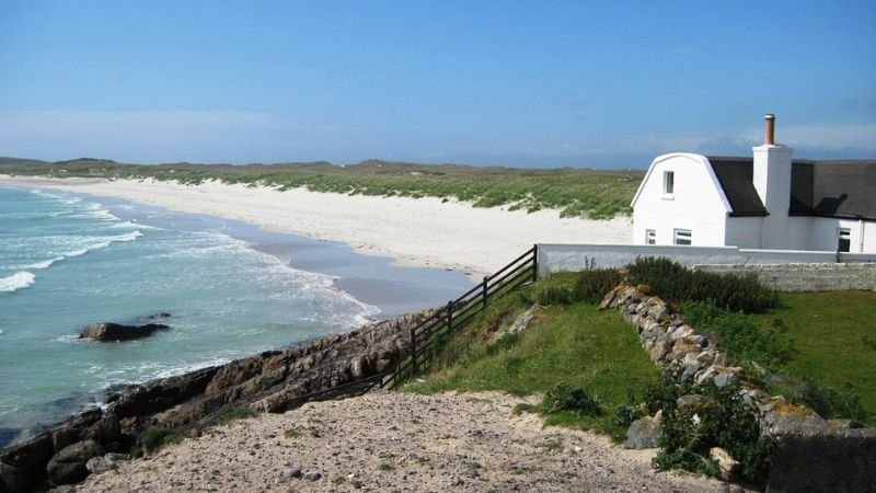 Emirates Airlines Tiree Island Office in UK