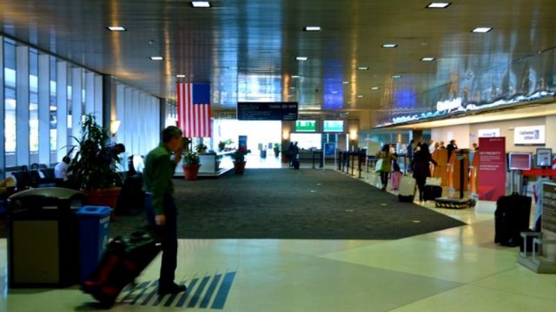 Frontier Airlines GSO Terminal – Piedmont Triad International Airport