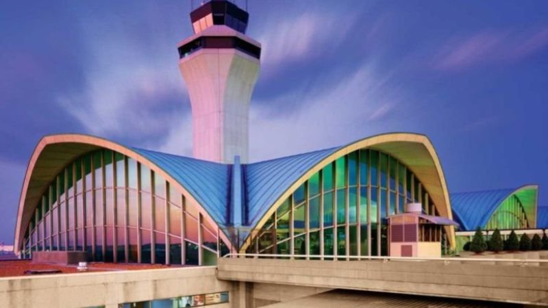 Frontier Airlines STL Terminal – St. Louis Lambert International Airport 