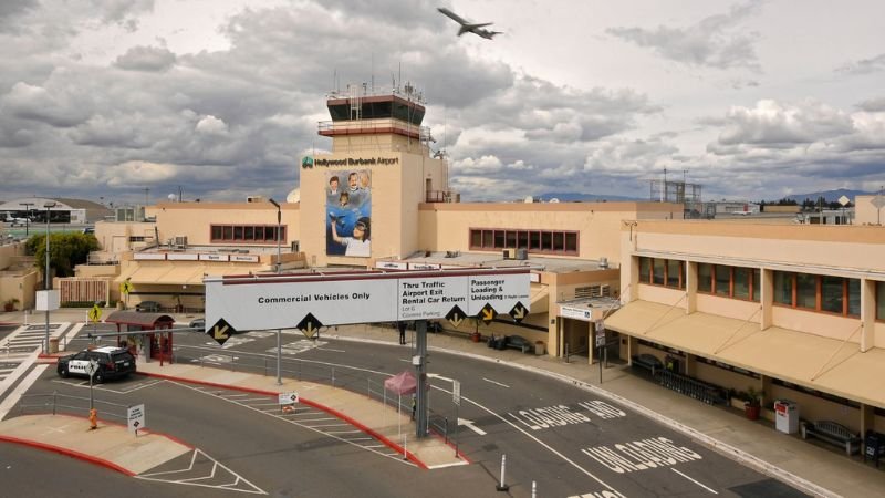 Spirit Airlines BUR Terminal – Hollywood Burbank Airport