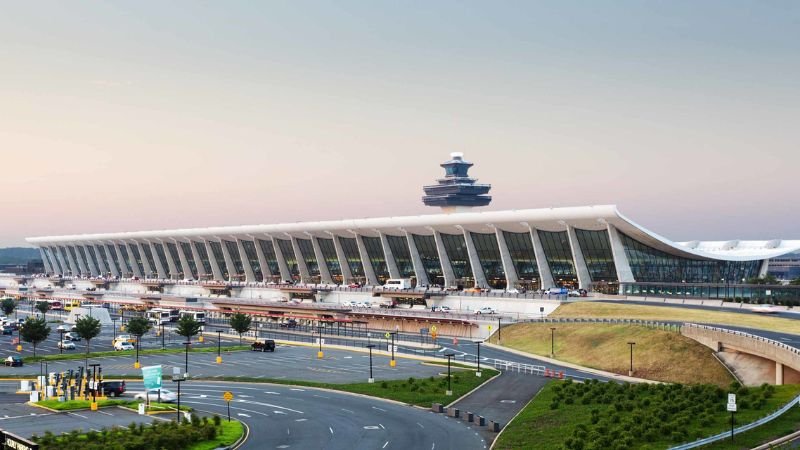 United Airlines IAD Terminal – Dulles International Airport