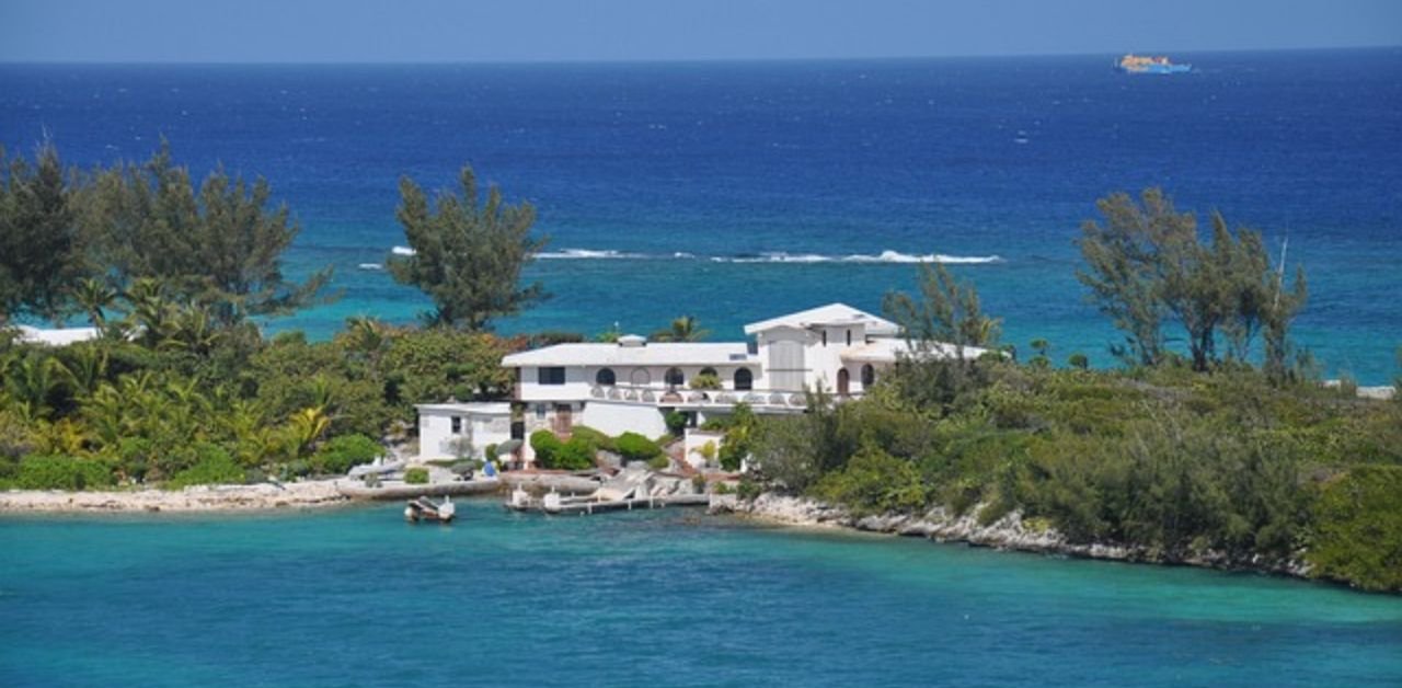 Alaska Airlines Nassau Office in Bahamas