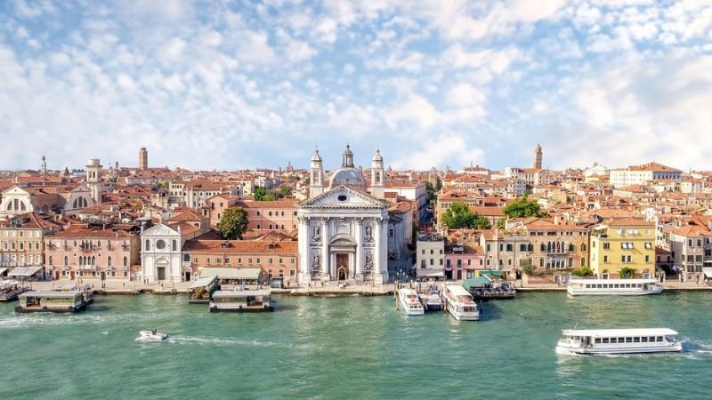  Swiss Air Venice Office in Italy